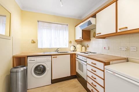 1 bedroom apartment for sale, Bricksbury Hill, Farnham, Surrey, GU9