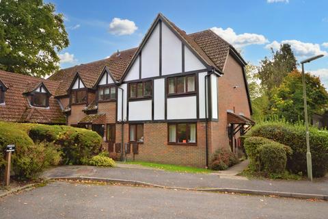 2 bedroom end of terrace house for sale, Badger Court, Wrecclesham, Farnham, Surrey, GU10