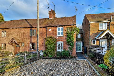 2 bedroom end of terrace house for sale, Wrecclesham Hill, Wrecclesham, Farnham, Surrey, GU10