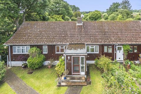 5 bedroom bungalow for sale - Littleton Lane, Guildford, Surrey, GU3