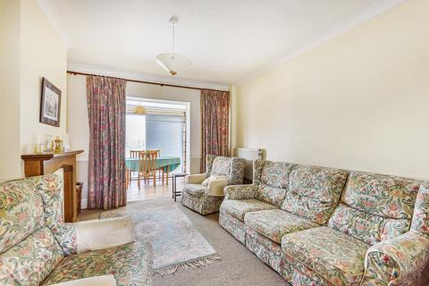 38 Beckingham Road, Guildford, GU2 8BT