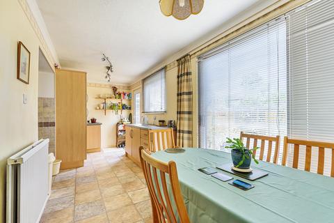 38 Beckingham Road, Guildford, GU2 8BT