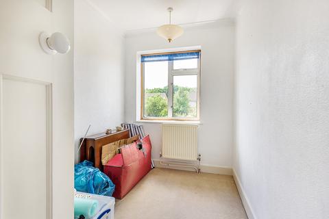 38 Beckingham Road, Guildford, GU2 8BT