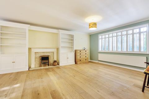 2 bedroom apartment for sale - Buckingham Close, Guildford, Surrey, GU1