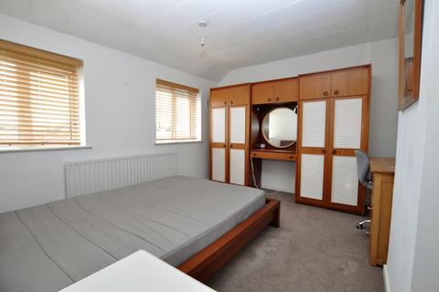 46 Cabell Road, Guildford, GU2 8JF