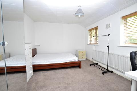 46 Cabell Road, Guildford, GU2 8JF