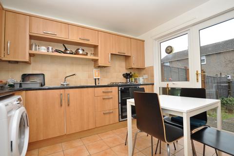 15 Park Barn Drive, Guildford, GU2 8EP