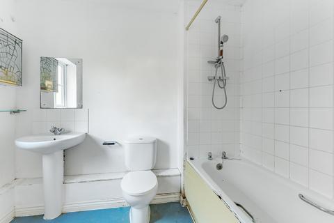 7 School Meadow, Guildford, GU2 8GY