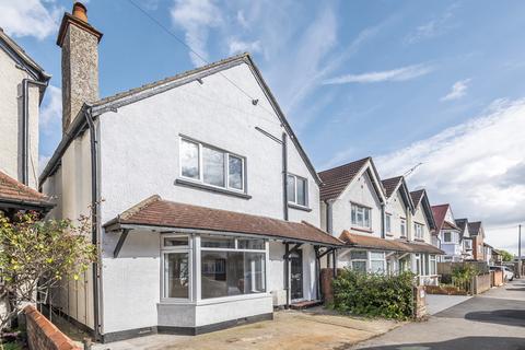 14 Weston Road, Guildford, GU2 8AS