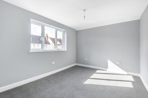 14 Weston Road, Guildford, GU2 8AS