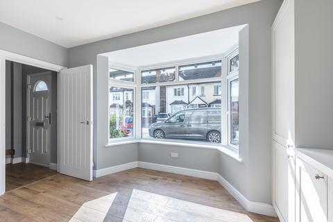 14 Weston Road, Guildford, GU2 8AS