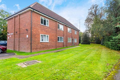 9 Cedars Court, Guildford, GU1 1YZ