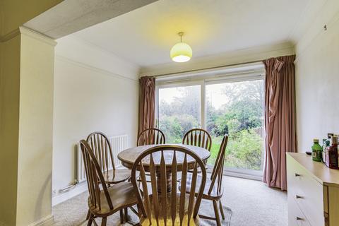 69 Beckingham Road, Guildford, GU2 8BU