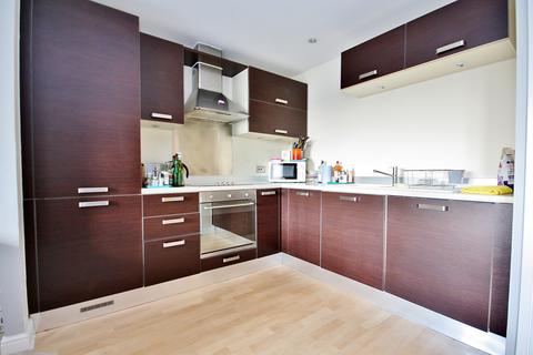 2 bedroom apartment for sale - Goldsworth Road, Woking, Surrey, GU21