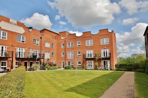 3 bedroom apartment for sale, Gresham Park Road, Old Woking, Woking, Surrey, GU22