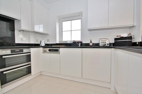 3 bedroom apartment for sale, Gresham Park Road, Old Woking, Woking, Surrey, GU22