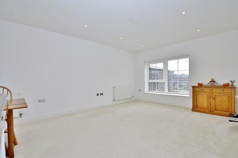 3 bedroom apartment for sale, Gresham Park Road, Old Woking, Woking, Surrey, GU22