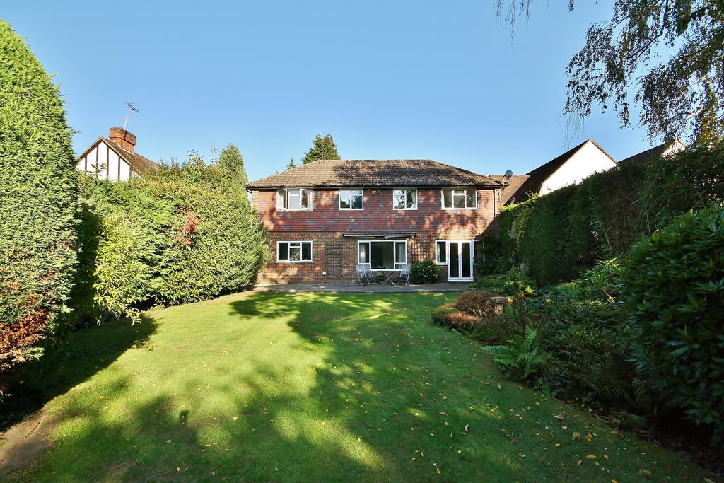 Woodham Waye, Woodham, Woking... 4 bed detached house £3,500 pcm (£