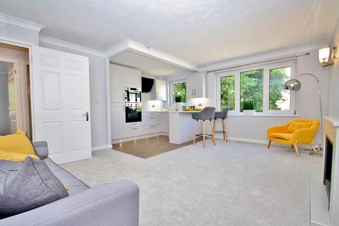 2 bedroom apartment to rent - Constitution Hill, Woking, Surrey, GU22