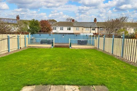 3 bedroom end of terrace house for sale - Laburnum Road, Redcar TS10