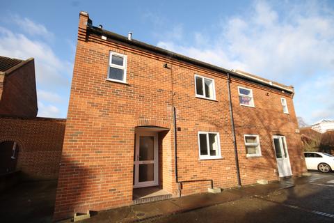 4 bedroom semi-detached house to rent - Taleworth Close, Norwich NR5