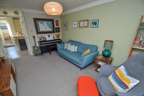 24 Dumbreck Square, Glasgow, G41 5SY