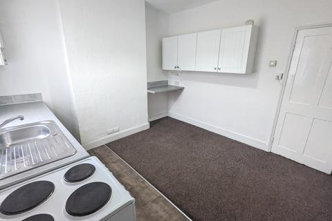 3 bedroom terraced house to rent, Oxford Street, Grantham, NG31