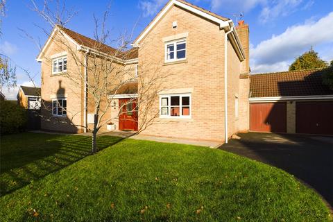 4 bedroom detached house for sale - Robinia Close, Charlton Kings, Cheltenham, Gloucestershire, GL53