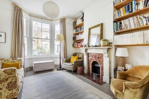 17 Dundalk Road, London, SE4 2JJ