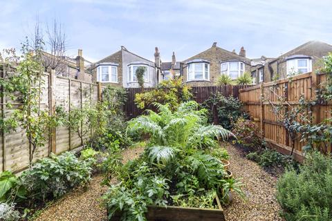 17 Dundalk Road, London, SE4 2JJ
