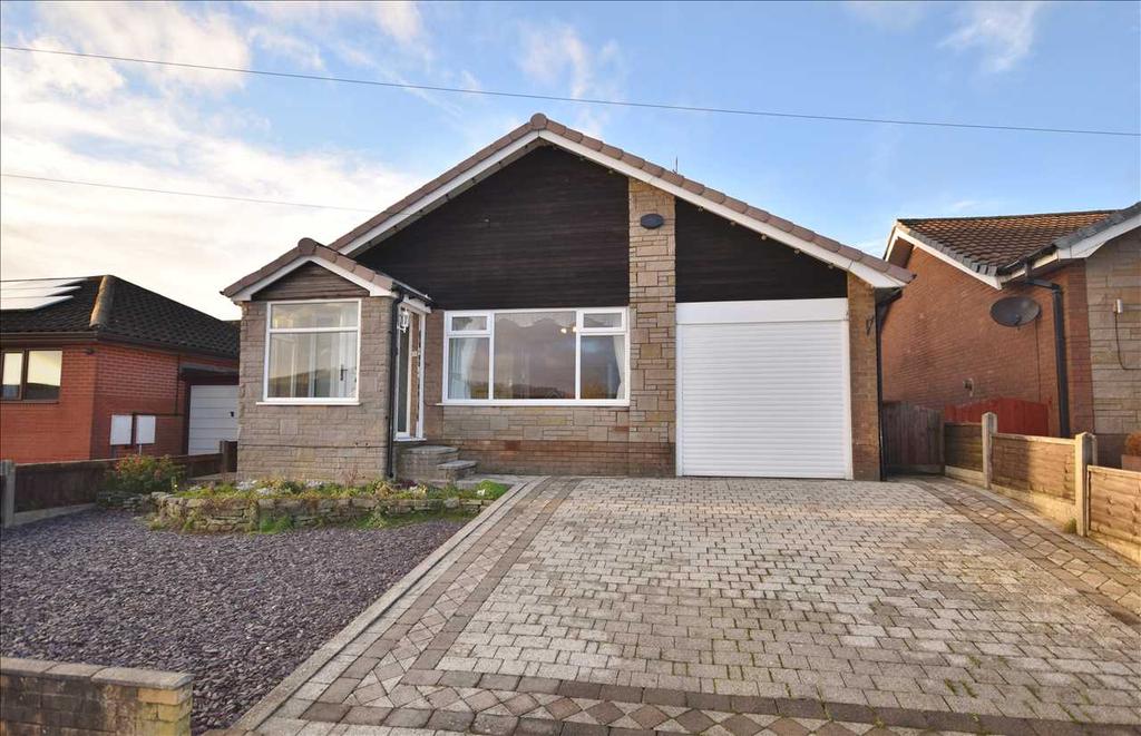 Parke Road, Brinscall, Chorley 3 bed detached bungalow £950 pcm (£219 pw)