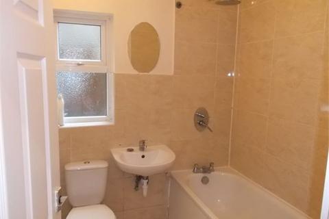 2 bedroom ground floor flat to rent, Farley Road, Catford, London,