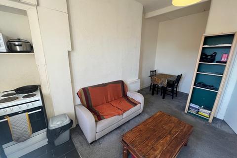 1 bedroom flat to rent, Aitken St, Dennistoun, Glasgow, G31