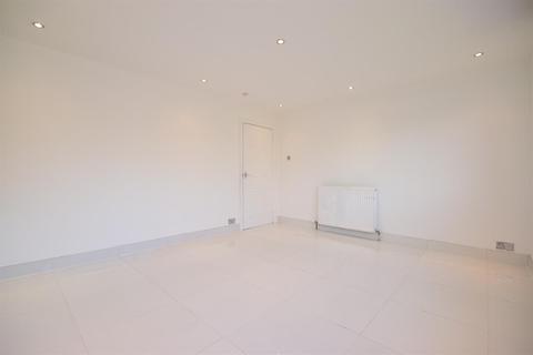 1/2, 22 Howgate Avenue, Glasgow, G15 8QN