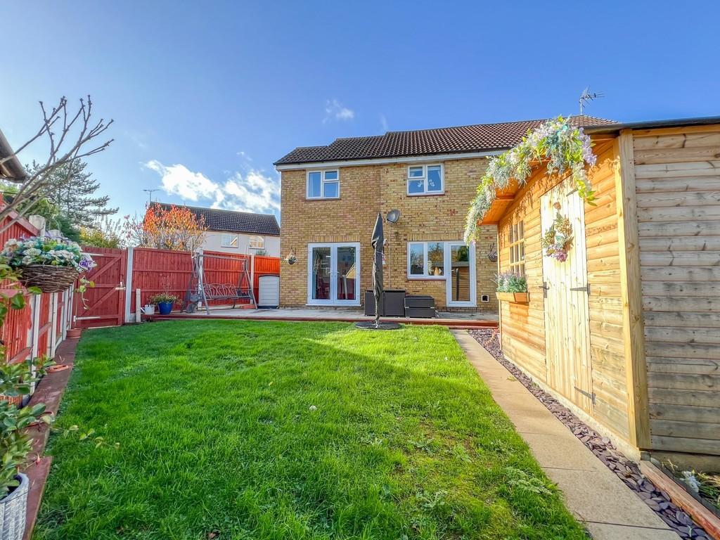 Woodstock Crescent, Hockley 3 bed semidetached house £375,000