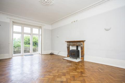 Flat 2a, 36 Broadwater Down, Tunbridge Wells, TN2 5NX