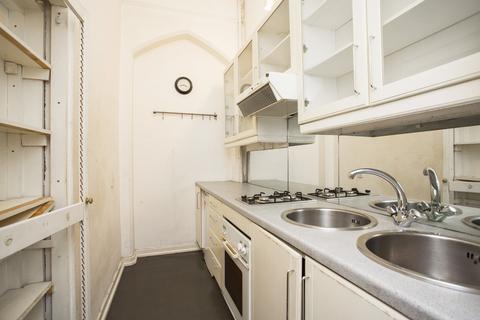 Flat 2a, 36 Broadwater Down, Tunbridge Wells, TN2 5NX