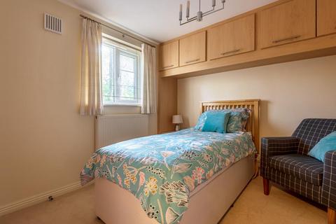 80 Cliddesden Road, Basingstoke, RG21 3ER