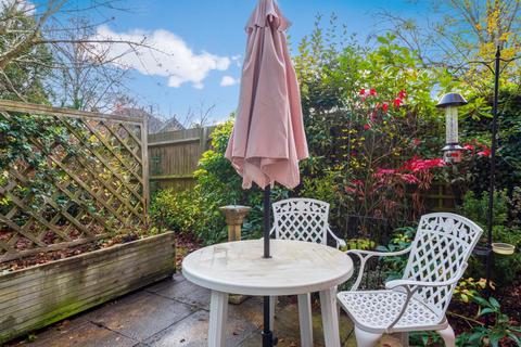 80 Cliddesden Road, Basingstoke, RG21 3ER
