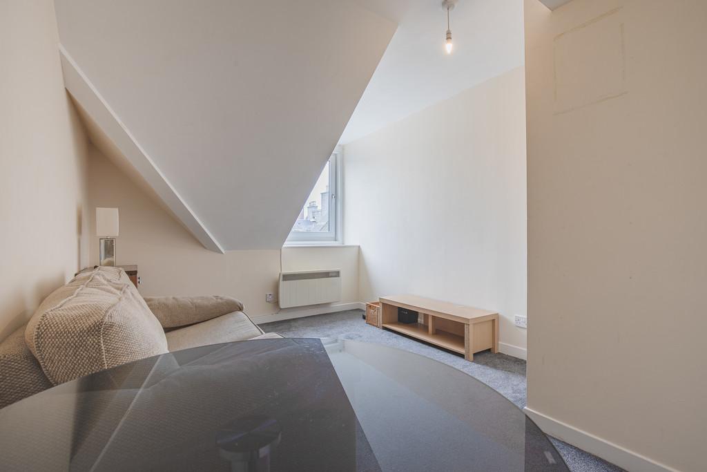 Livingroom Angle1 (3)