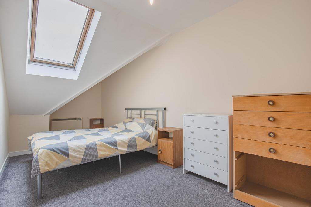 Bedroom Angle1 (2)
