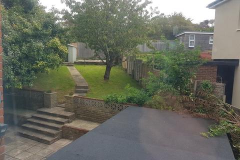 7 bedroom house share to rent - Walmer Crescent, Brighton