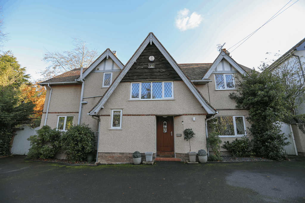 Meliden Road, Prestatyn, Denbighshire, LL198LU 5 bed detached house for