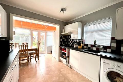2 Coldyhill Crescent, Scarborough, YO12 6SH