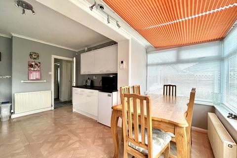 2 Coldyhill Crescent, Scarborough, YO12 6SH