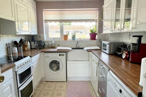 2 bedroom flat to rent, Amersham, Buckinghamshire