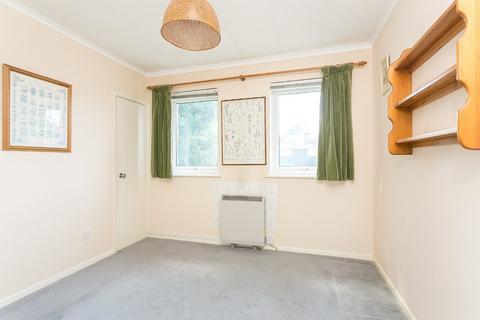 2 bedroom flat to rent, Amersham, Buckinghamshire