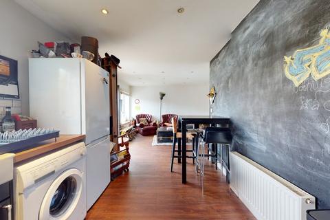 2 bedroom apartment to rent - London Road, Mitcham