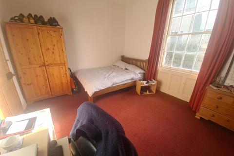 4 bedroom house to rent - Victoria Road, Leeds