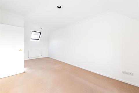 2 bedroom apartment to rent, Wratten Road East, Hitchin, Hertfordshire, SG5